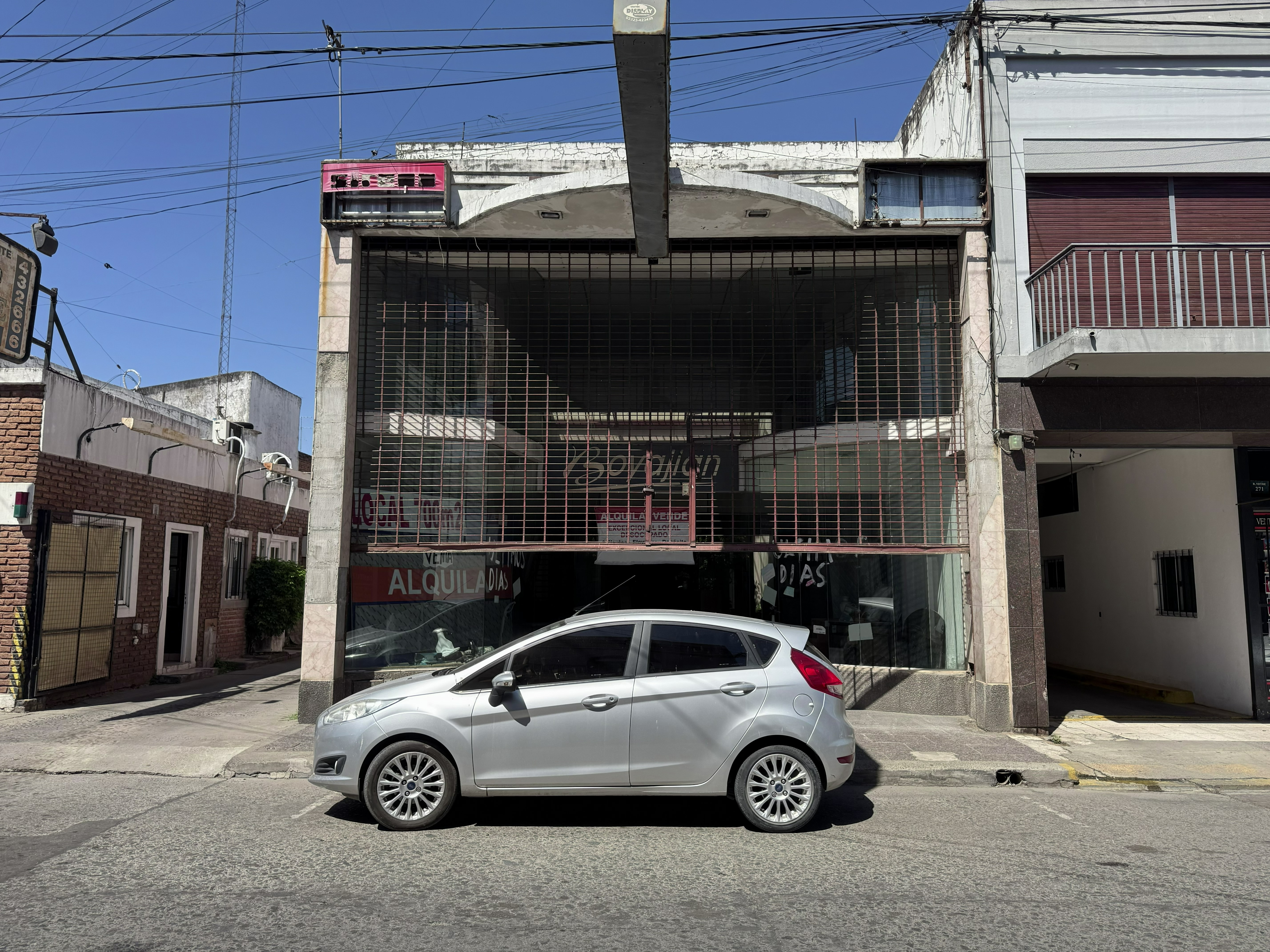ALQUILER Local Comercial en Luján